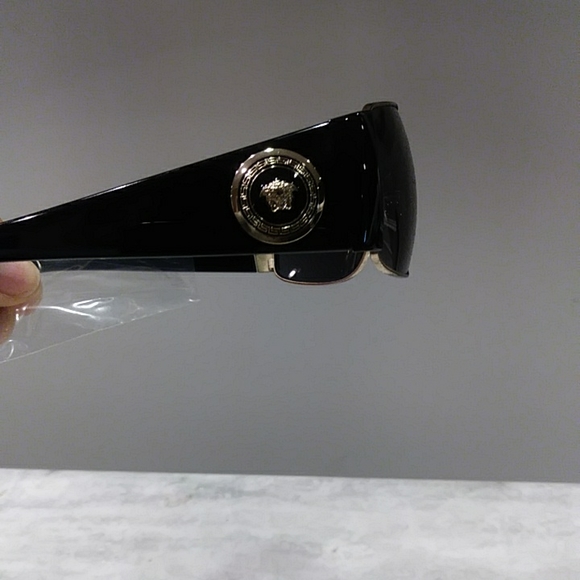 Men's Versace VE 2163 100287 Gold Metal Aviator Sunglasses - Picture 3 of 9